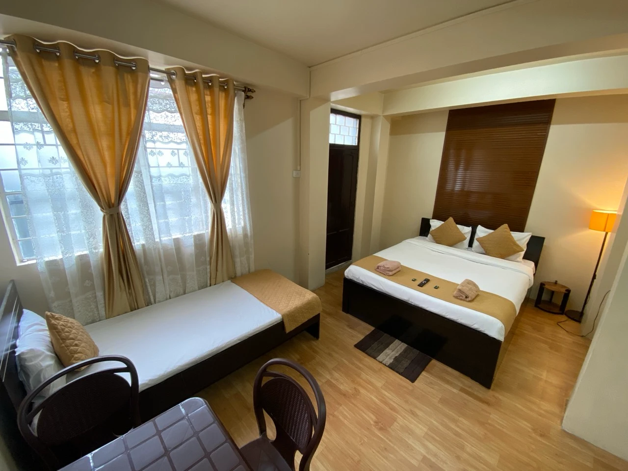 Triple occupancy room